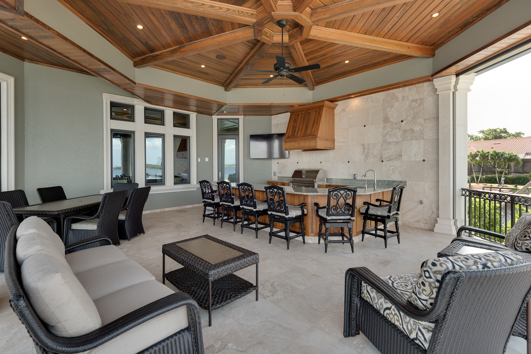 Caloosahatchee River Outdoor Gril